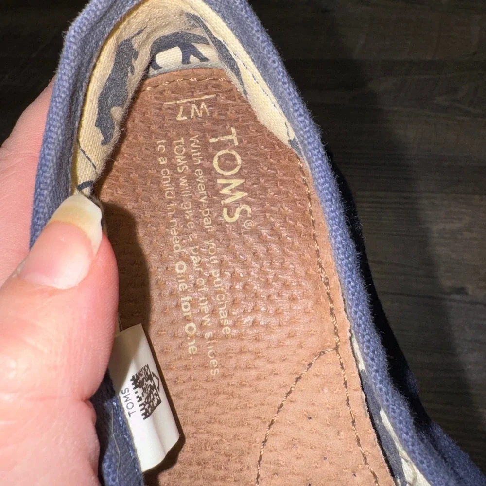 TOMS Alpargata Womens Size 7 Navy Blue Canvas Slip On Shoes Classic Espadrille
